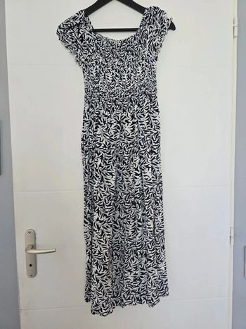 Robe longue bleu et blanche