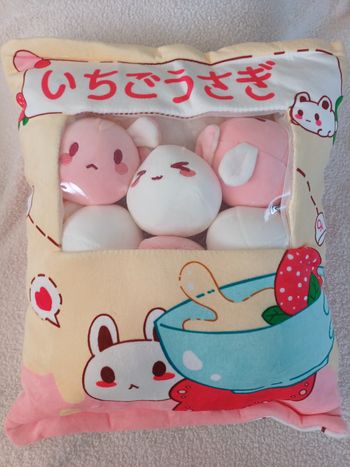 Coussin peluche doudou