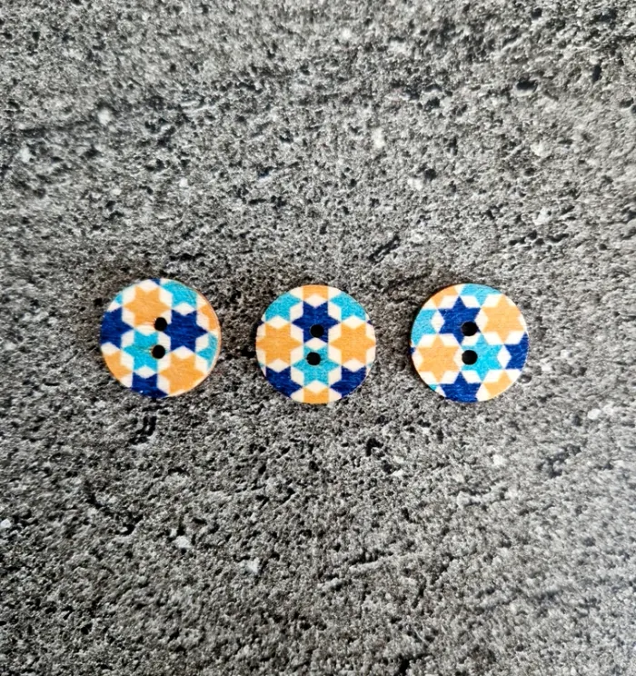 Lot de 3 boutons en bois vintage