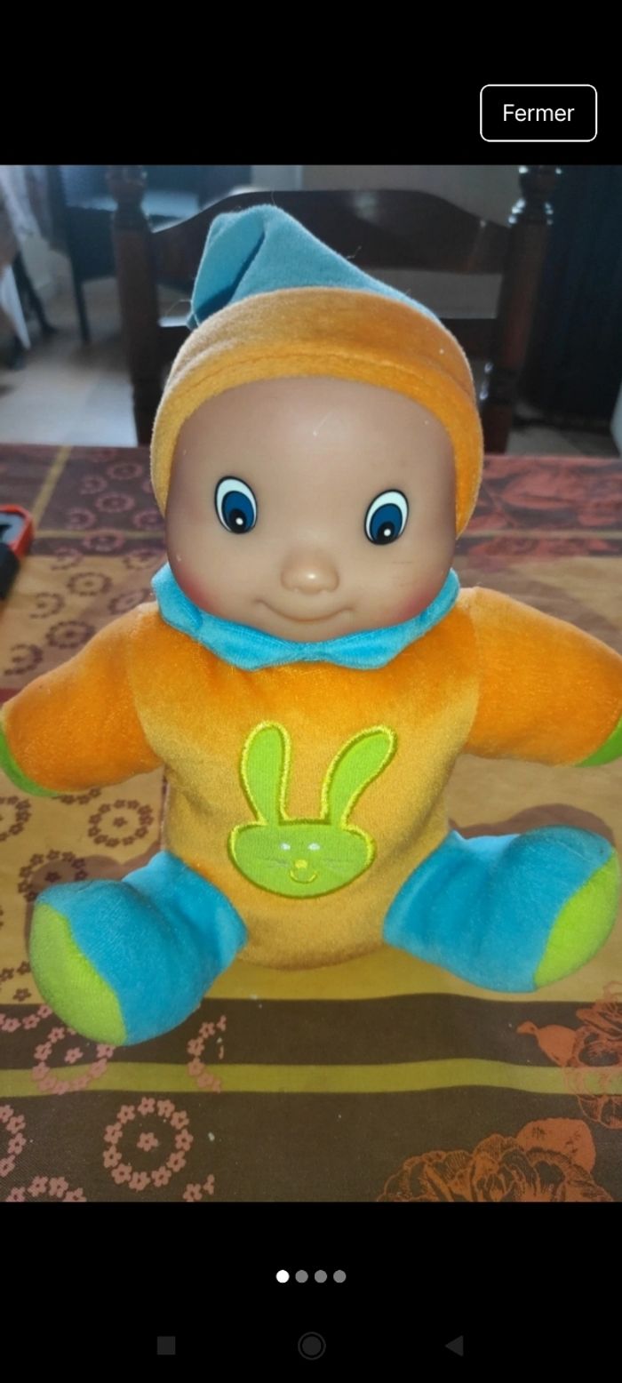 Peluche poupée j41