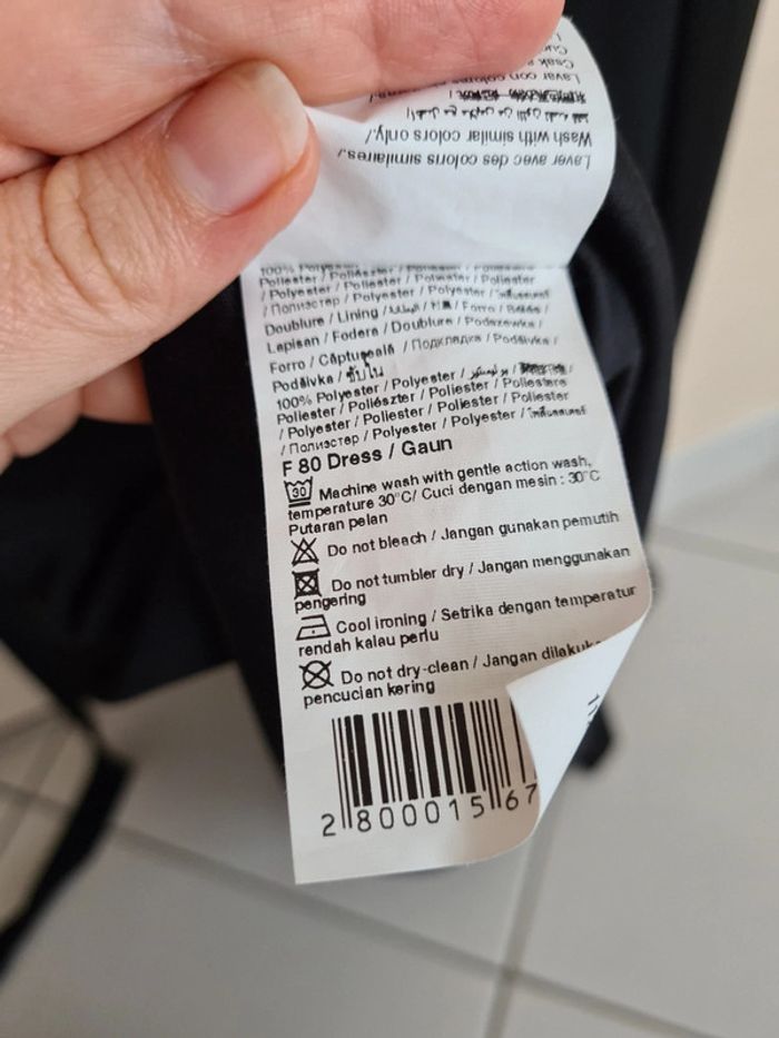 Robe noire camaieu 44 - photo numéro 11