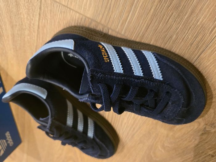Baskets Spezial Adidas Taille 27 tbe - photo numéro 6