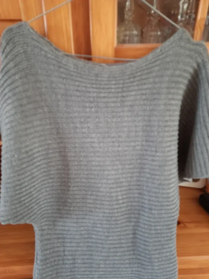 Pull manches chauves souris. Tbe