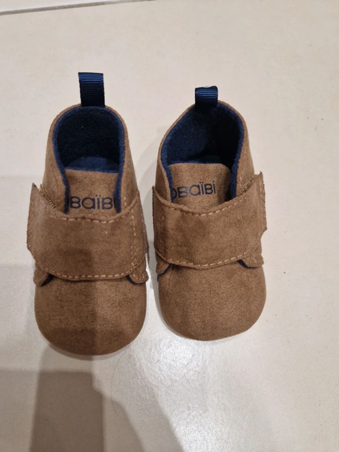 Chaussures neuves 1 6 mois
