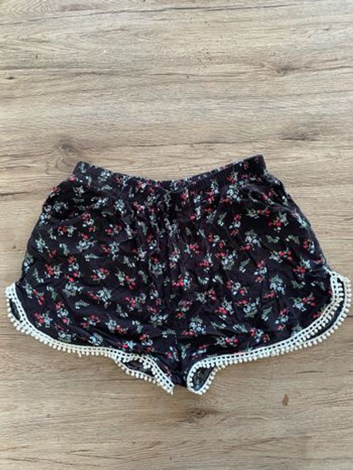 Short femme etat