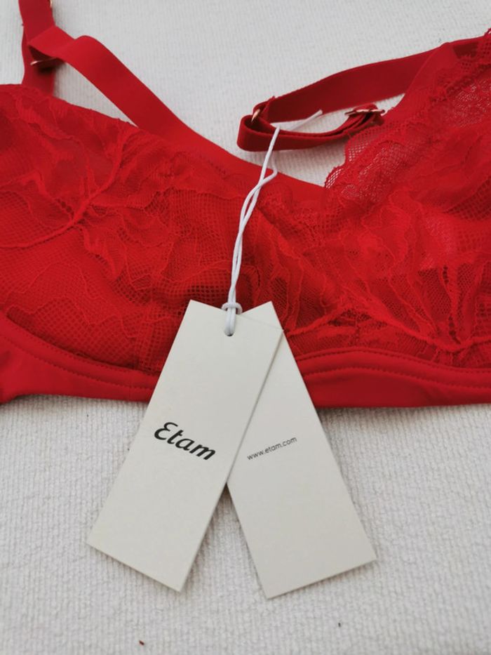 Soutiens gorge  85C Etam - photo numéro 3