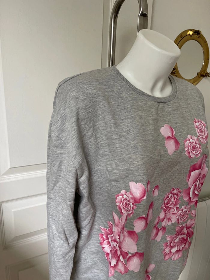 Pull à fleurs - photo numéro 3