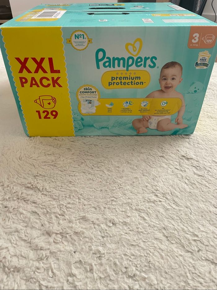 Couches Pampers  premium taille 3