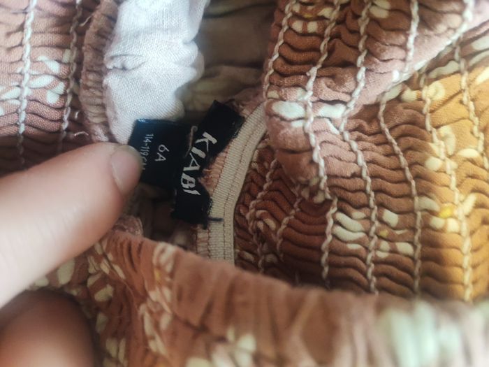 Jupe fleurie Kiabi taille 6 ans - photo numéro 2