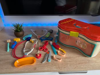 Lot Mallette de docteur et dentiste