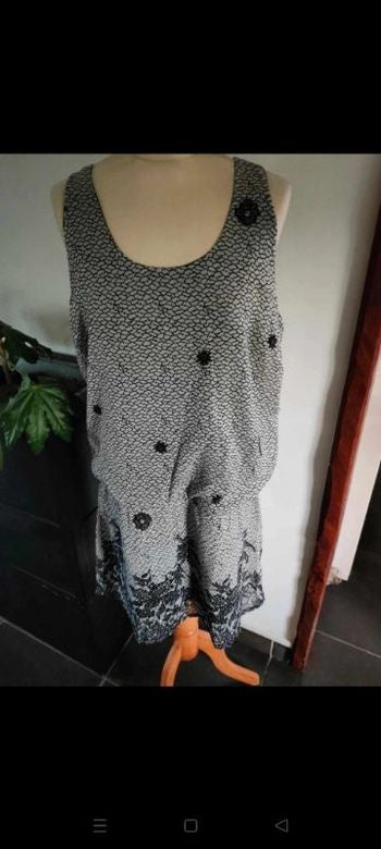 Robe sans manches Straboski