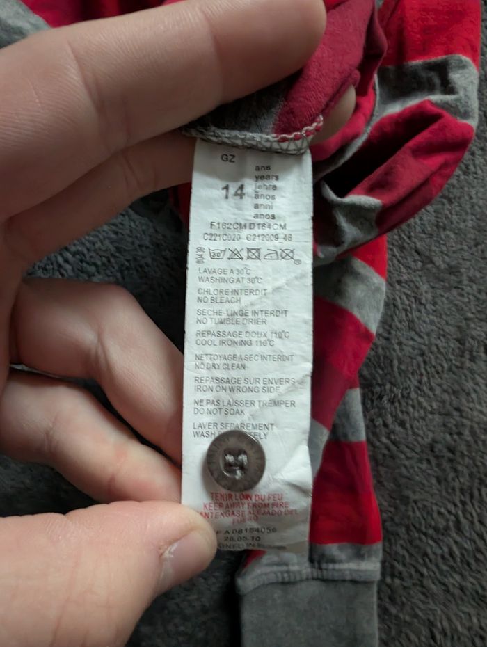 Pull catimini rouge taille 14 ans - photo numéro 4