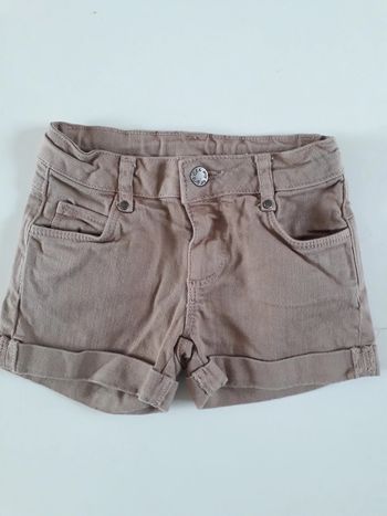 Short 4 ans