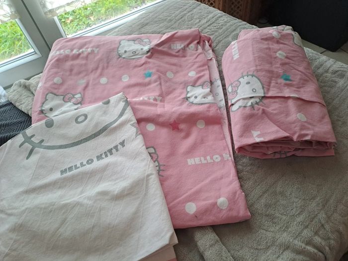 Parure lit hello kitty