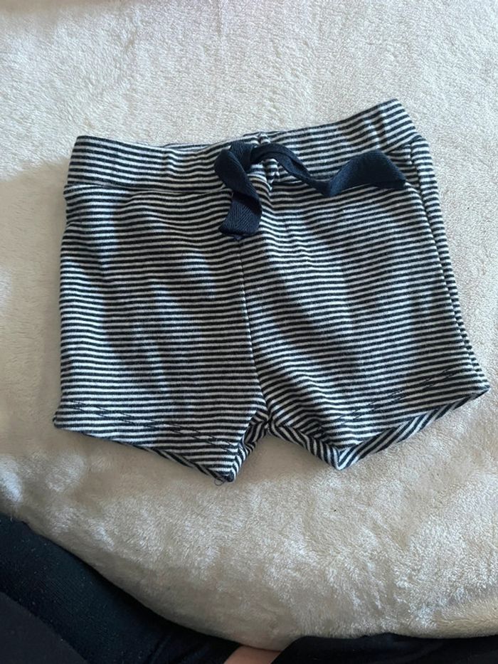 Short petit bateau