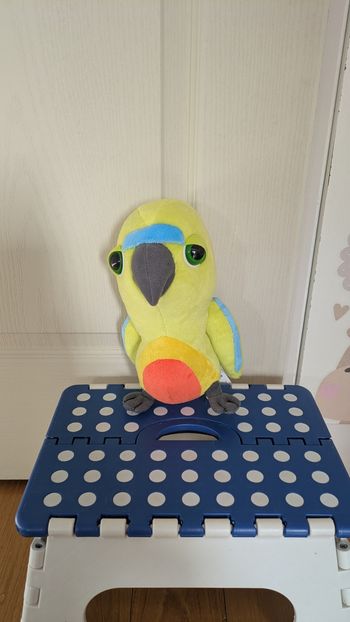 🔹peluche perroquet 