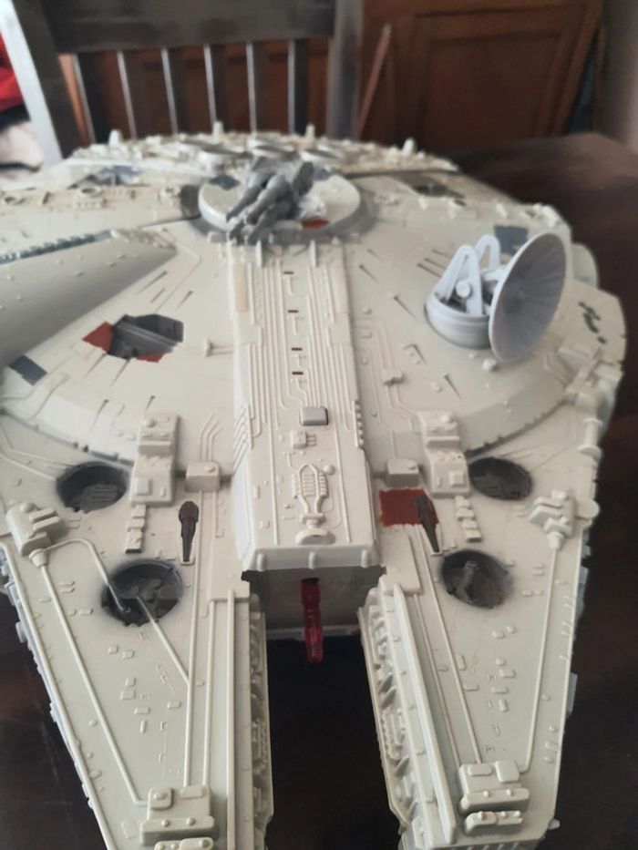 Star Wars Faucon Millenium 2004 Hasbro - photo numéro 3