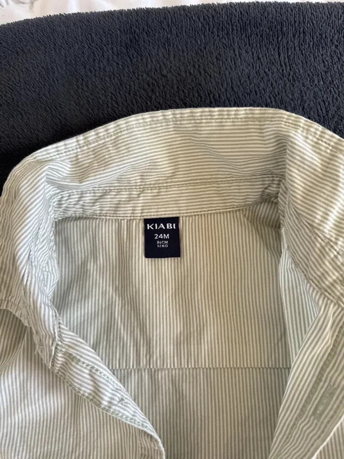 Body chemise Kiabi 24 mois très bon état - photo numéro 3