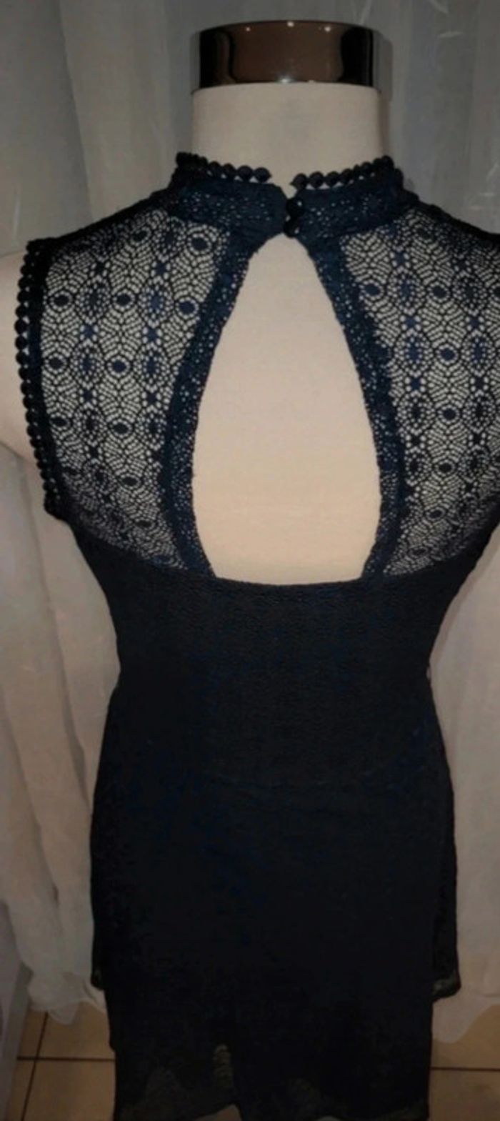 Robe dentelle dos nu 40 - photo numéro 6