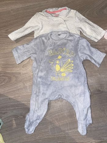 2 pyjamas