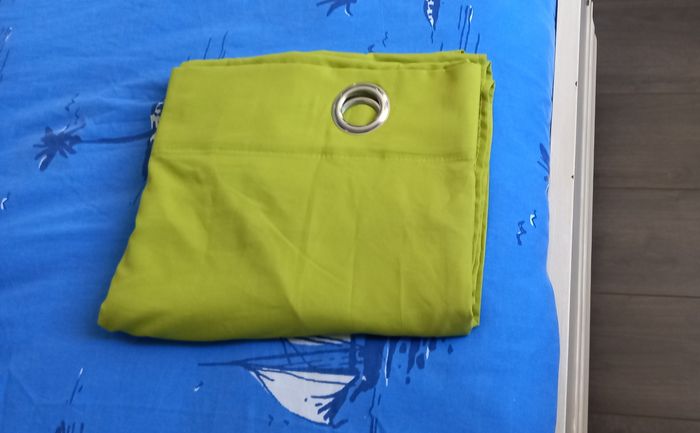 Rideau vert anis