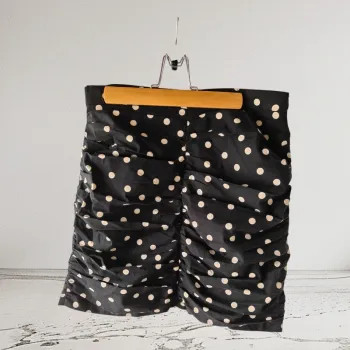 Jupe a pois Stradivarius noire et beige - taille XL