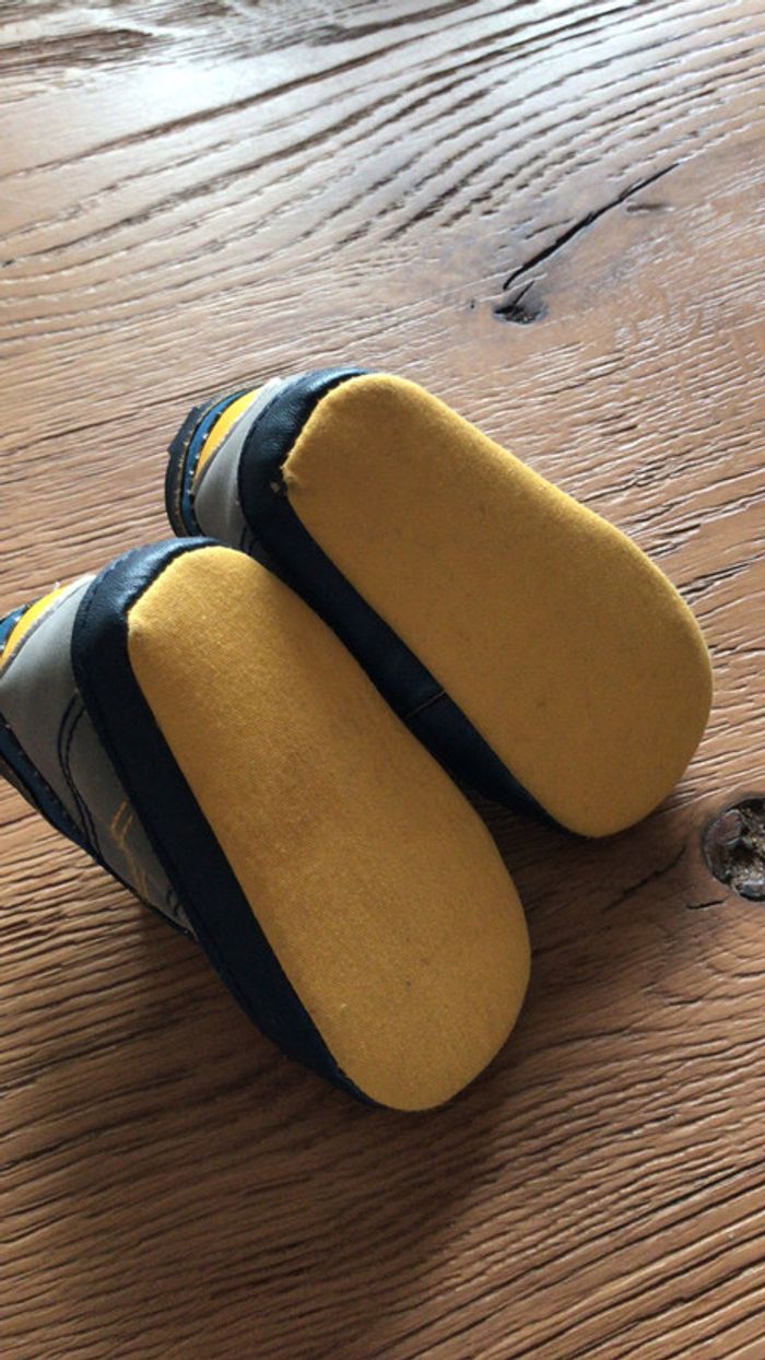 Chaussures bébé - photo numéro 3