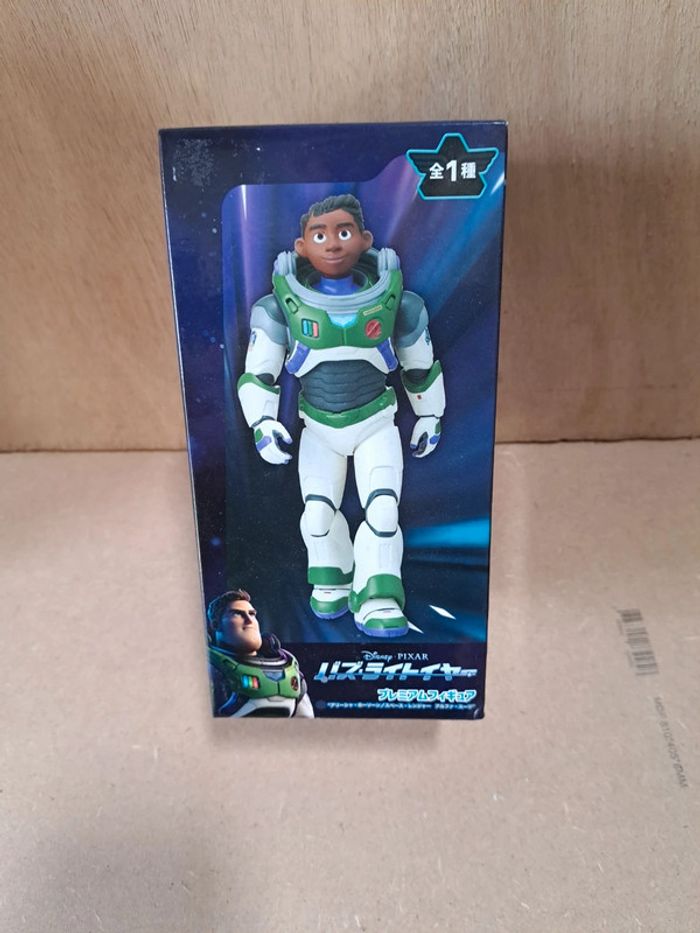 Figurine buzz l'éclair disney pixar sega