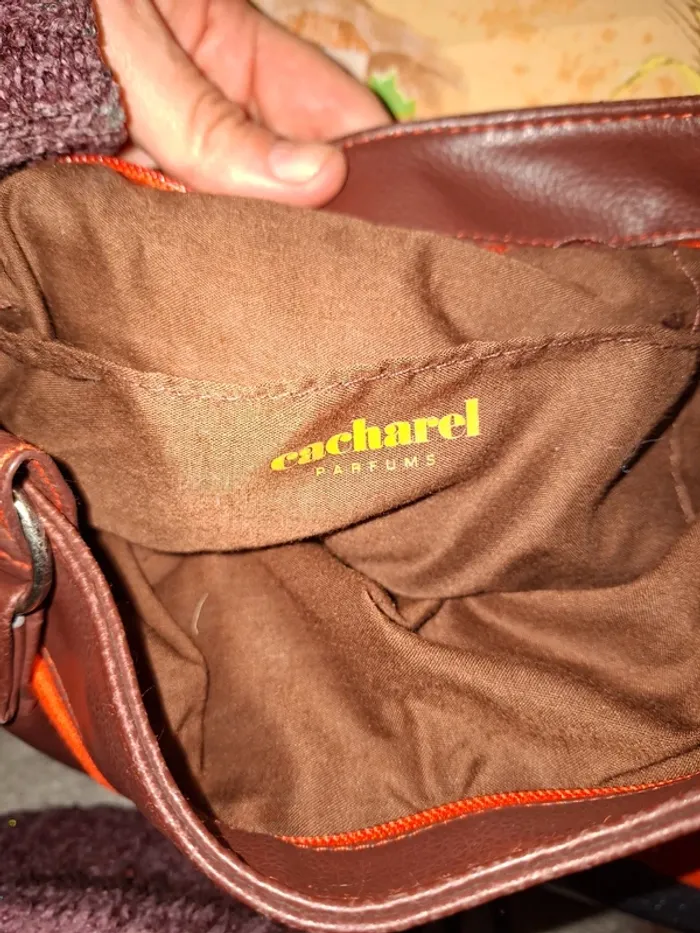 Vend sac femme cacharel - photo numéro 4