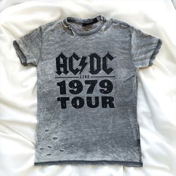 T-shirt troué AC/DC