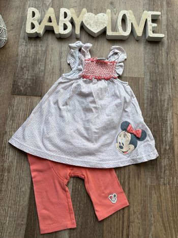 - Ensemble Disney  - 6 mois - Très bon état
