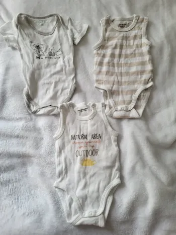 3 bodies manches courtes