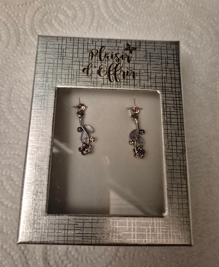 Boucles d’oreille fleur pierre de cristal rose Maty - photo numéro 2