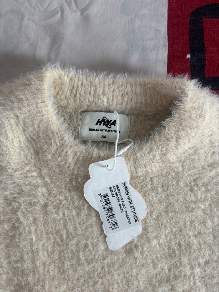 Pull style fourrure Human With Attitude HWA taille grand pour un S oversize - photo numéro 2