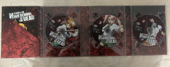 DVD High School of the Dead, l'intégral - photo numéro 4