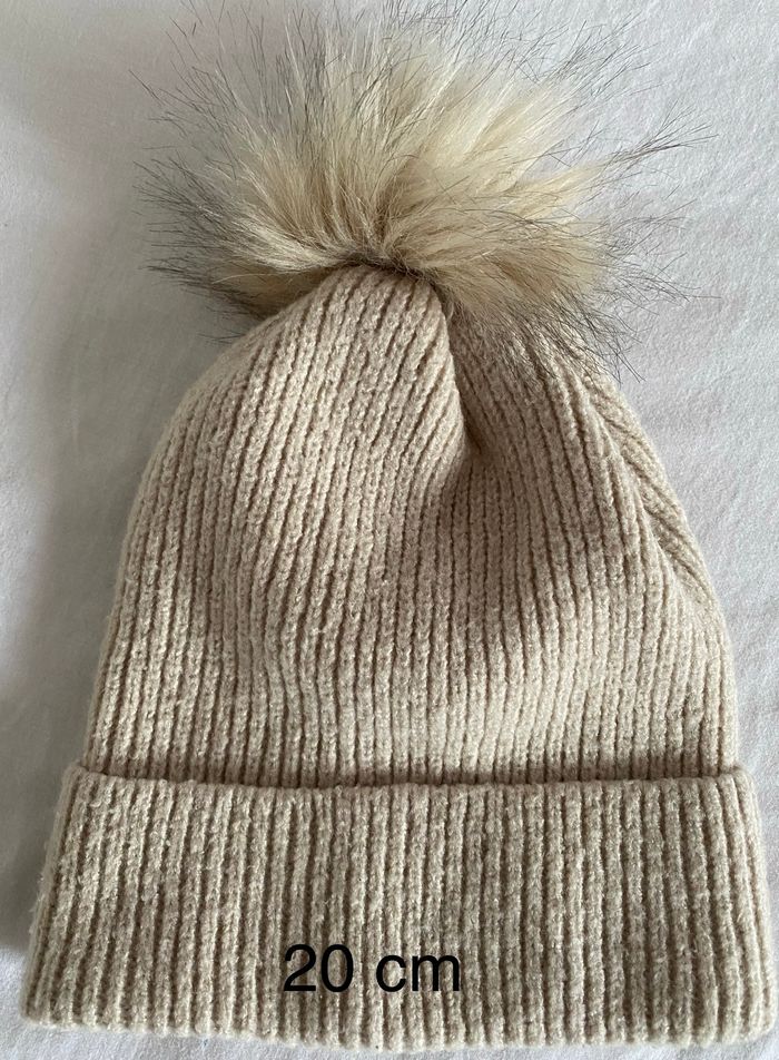 Bonnet Pompon