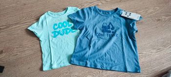 Lot 2 t-shirt neuf taille 18-23 mois