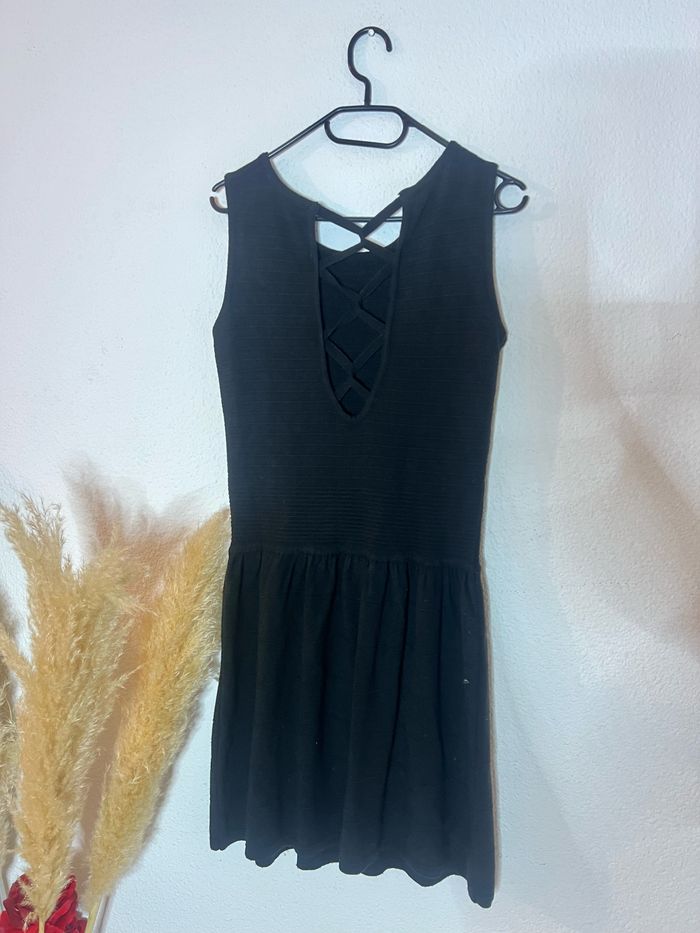 Robe noir classe femme - photo numéro 2