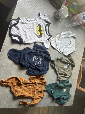 Lot body 6 mois