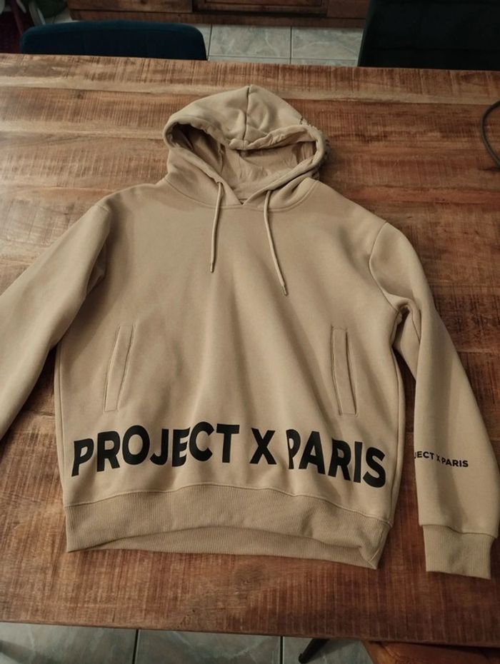 Pull à capuche