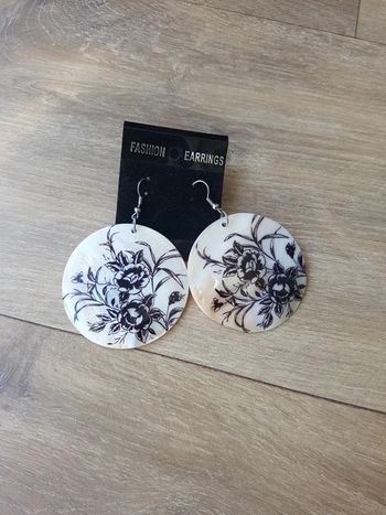 Boucles d'oreilles nacrées
