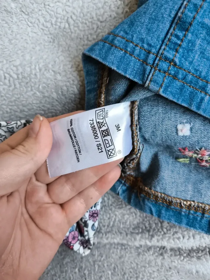Ensemble 3 mois sans marque - photo numéro 5