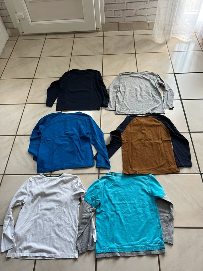 Lot de 6 hauts garçon 8 ans - photo numéro 10