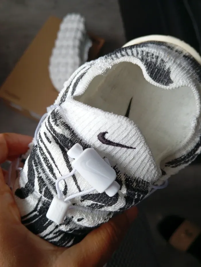 Nike ISPA mindbody taille 37.5 - photo numéro 4