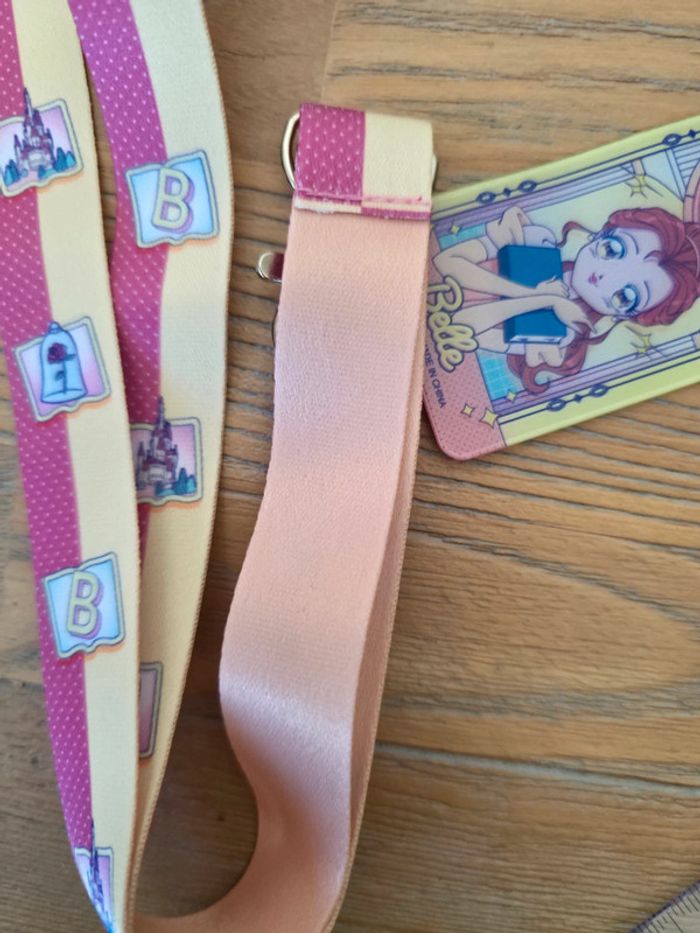 Belle laniere de cou disney - photo numéro 3