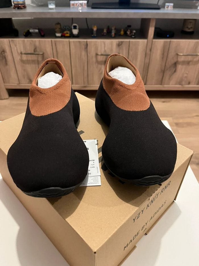 Yeezy knit Carbon - photo numéro 3