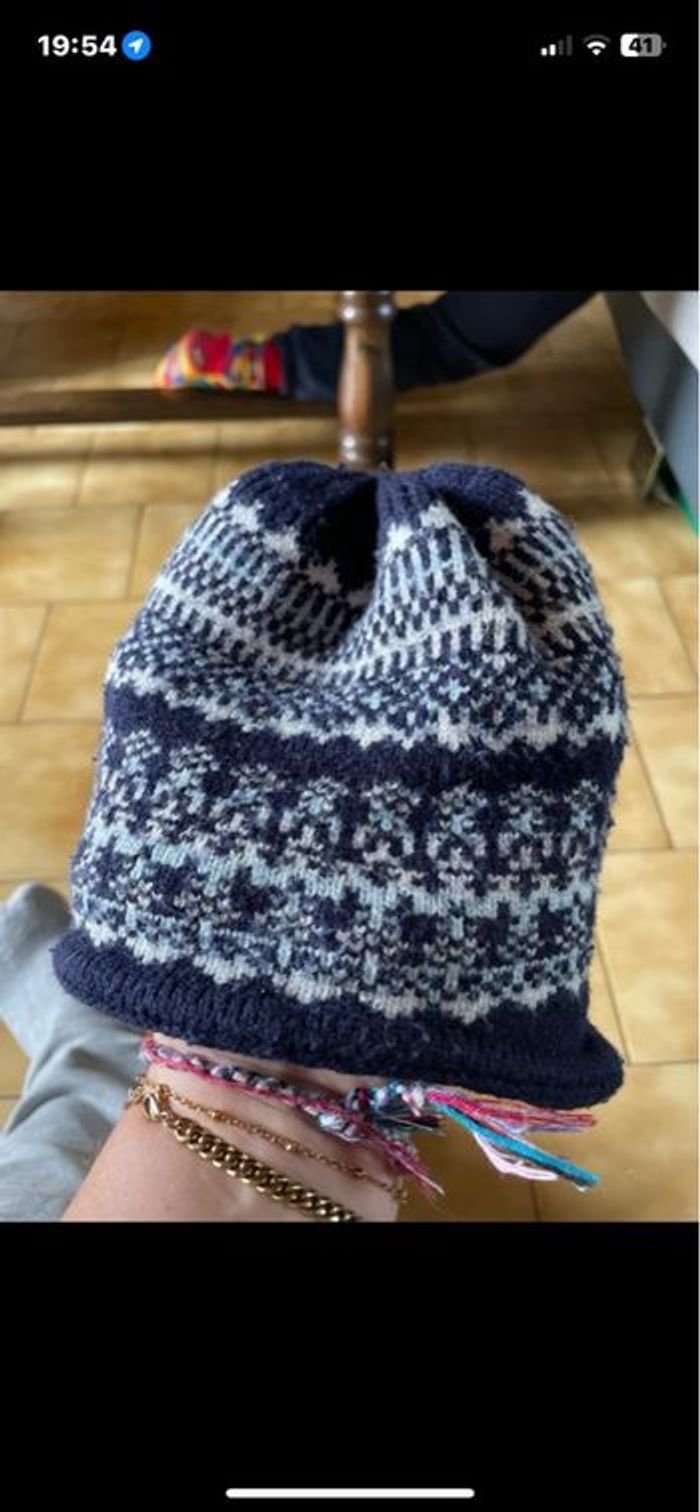 Bonnet - photo numéro 2