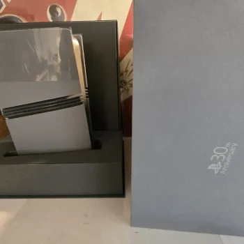 PlayStation 5 Pro 30th Anniversary Limited Edition - Special 30ème anniversaire