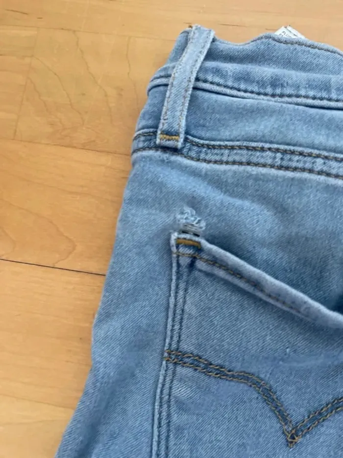 Jeans clair Lévis - photo numéro 5