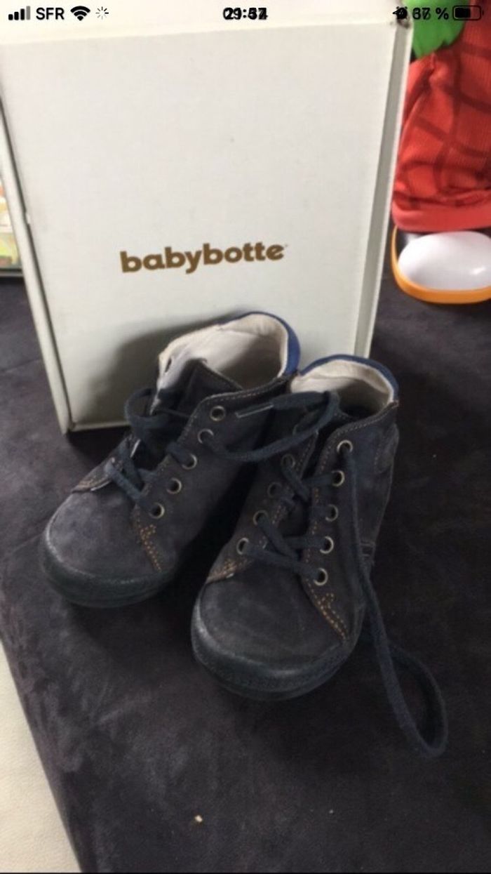 Chaussure baby botte taille 22